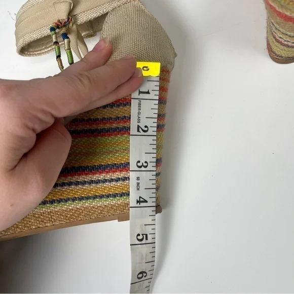 BKE Sole, colorful boho summer fabric wedge estimated sz. 8 - Picture 4 of 13